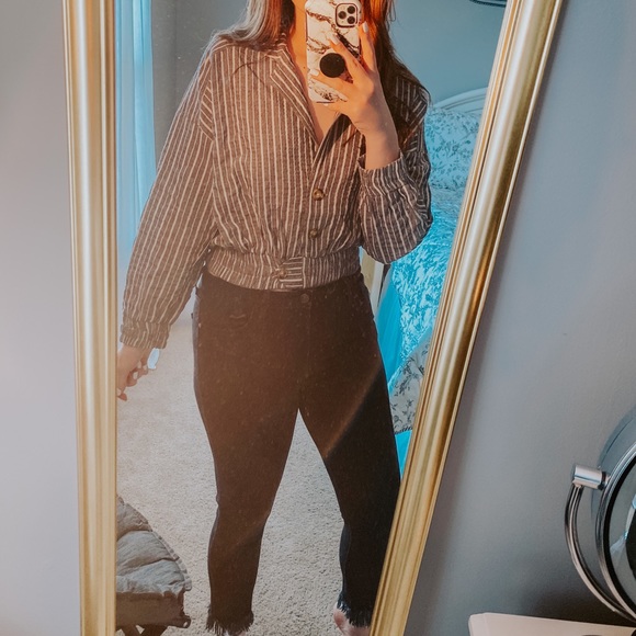 Blue and white stripped crop top - Picture 1 of 1